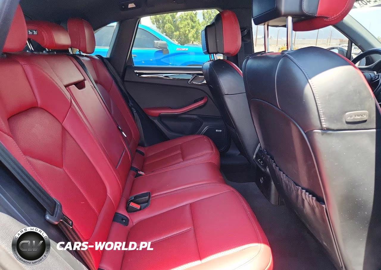 2023 Porsche Macan Base-T VIN:WP1AA2A52PLB21093 - 11