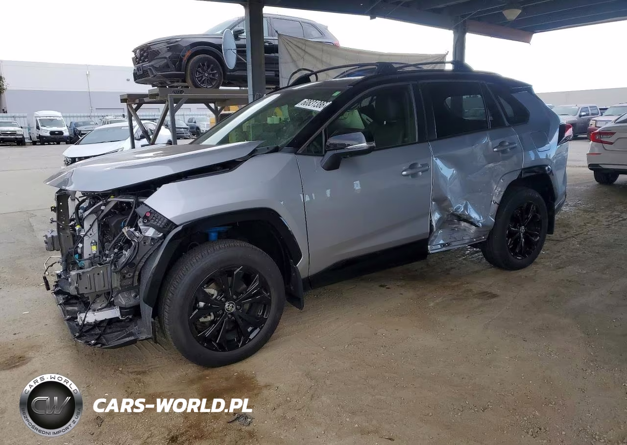 2025 Toyota Rav4 Xse – zdjęcie 1 z 13