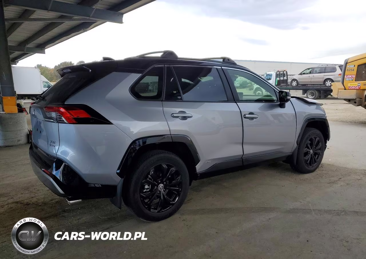 2025 Toyota Rav4 Xse VIN:JTME6RFV0SD577215 - 3
