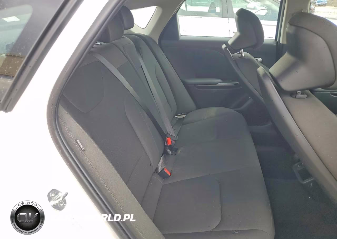 2026 Kia K4 Lxs VIN:3KPFT4DE8TE251553 - 10