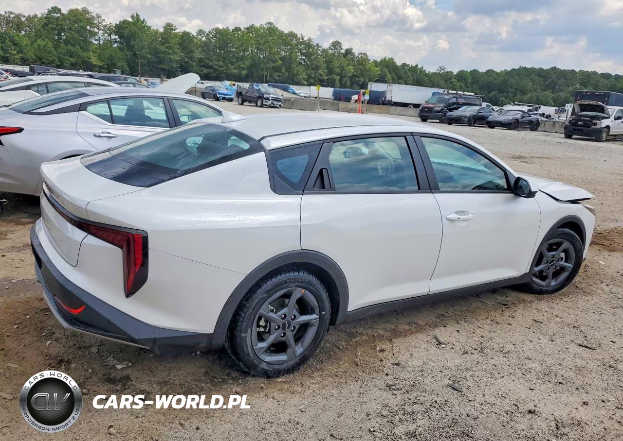 2026 Kia K4 Lxs VIN:3KPFT4DE8TE251553 - 3