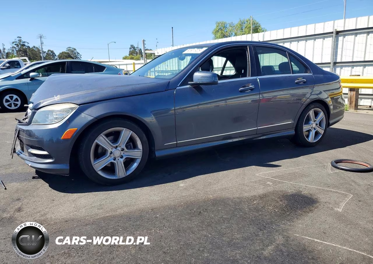 2011 Mercedes-Benz C 300