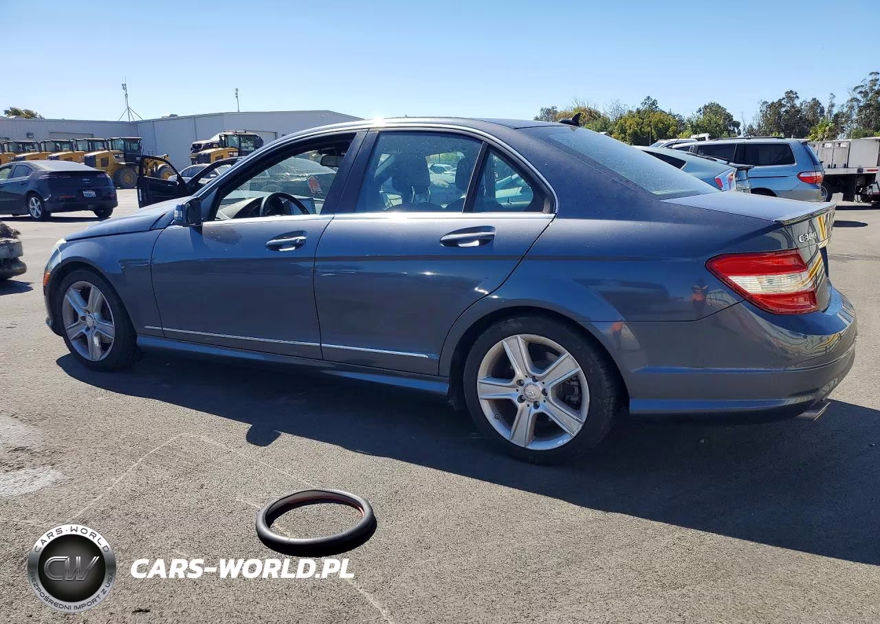 2011 Mercedes-Benz C 300 VIN:WDDGF5EB5BR169987 - 2