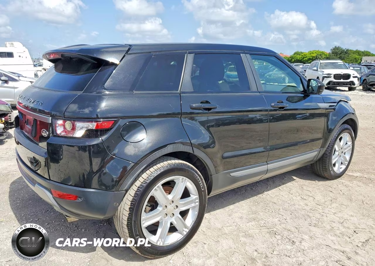 2015 Land Rover Range Rover Evoque Pure Premium VIN:SALVR2BG2FH992968 - 3