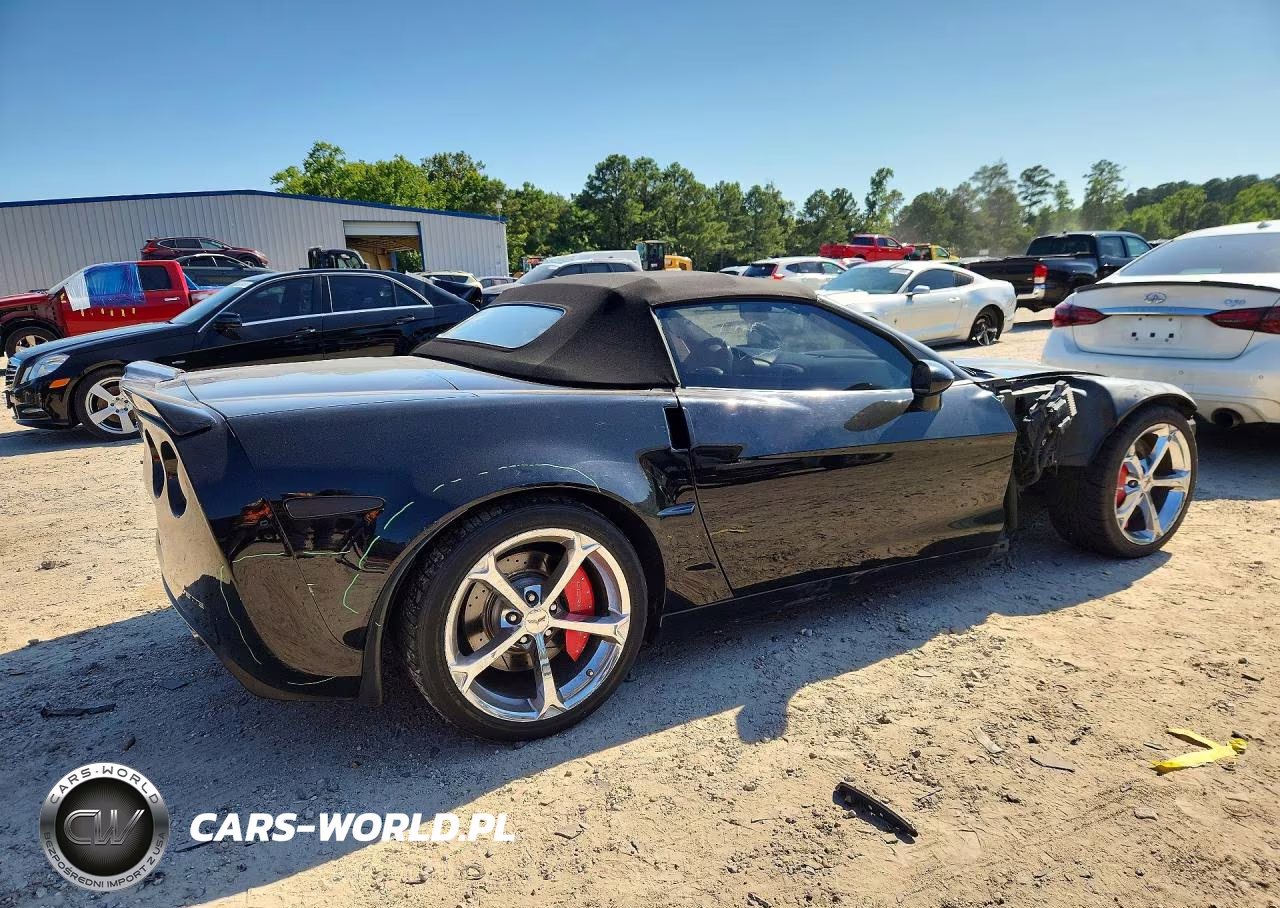 2011 Chevrolet Corvette Grand Sport VIN:1G1YS3DW1B5107781 - 3