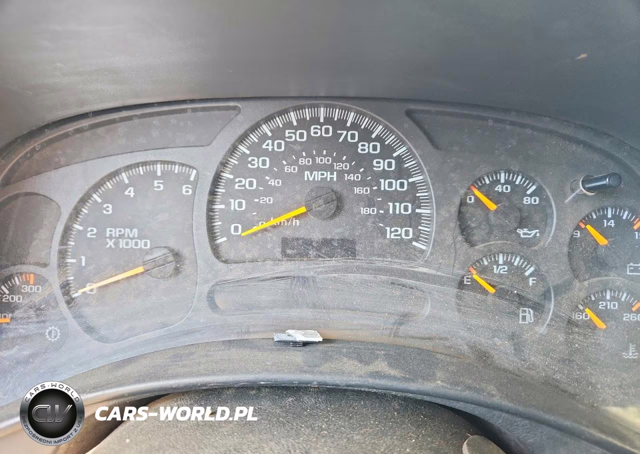 2005 Chevrolet Silverado K3500 Dump Truck VIN:1GBJK34G45E278518 - 9