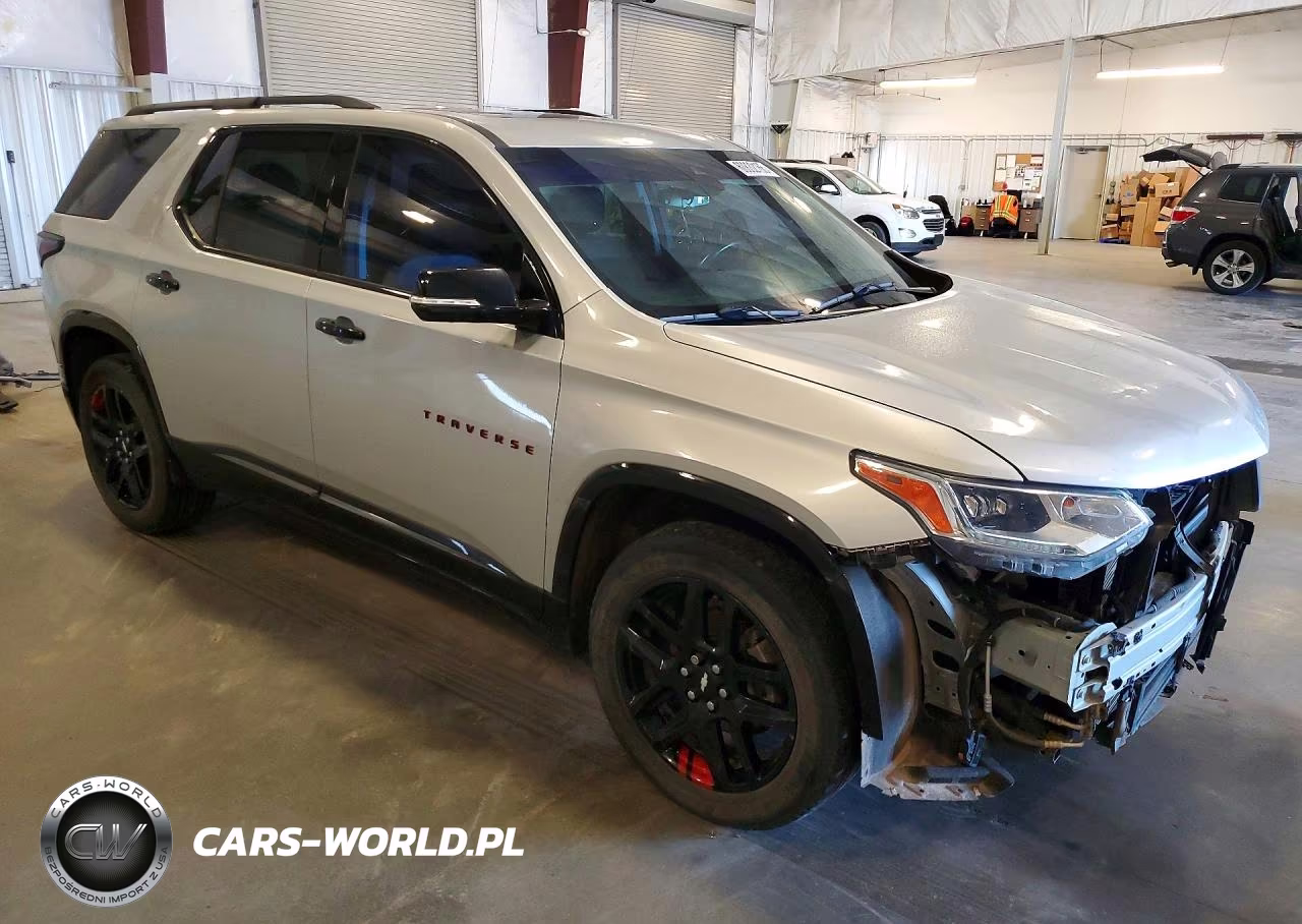 2018 Chevrolet Traverse Premier VIN:1GNERKKW4JJ246786 - 4