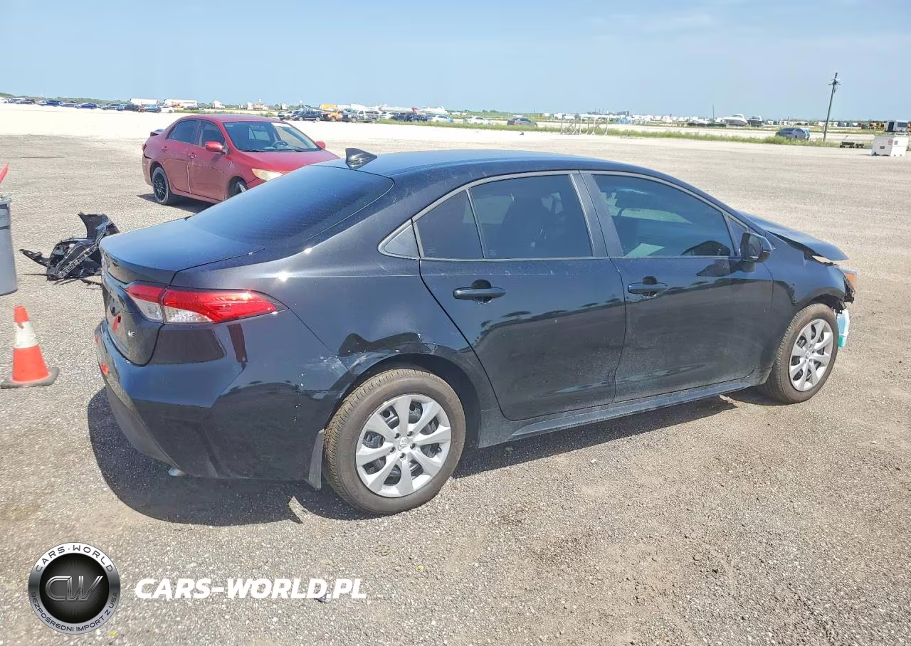2026 Toyota Corolla Le VIN:5YFB4MDE5TP363589 - 3