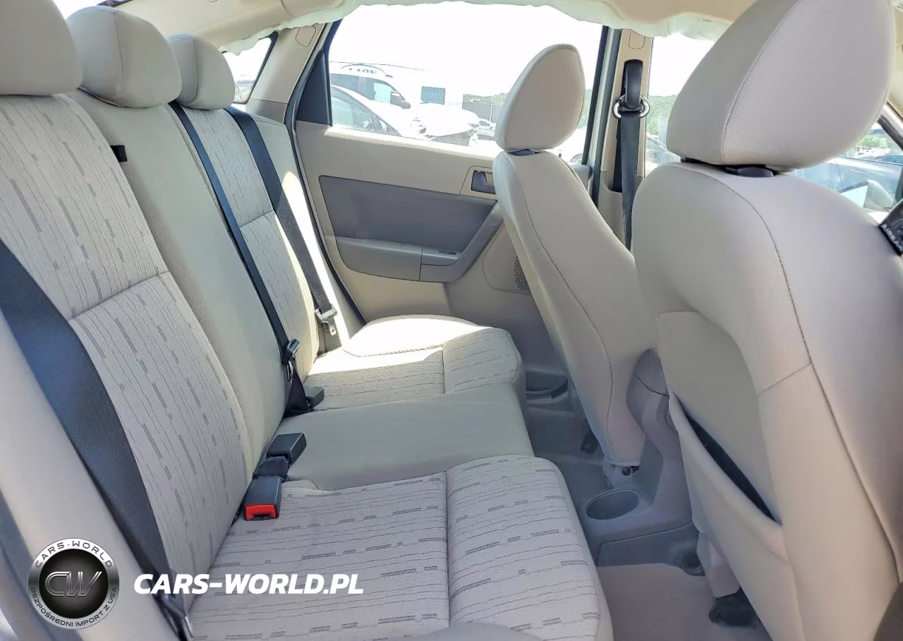 2010 Ford Focus Se VIN:1FAHP3FN4AW199853 - 10