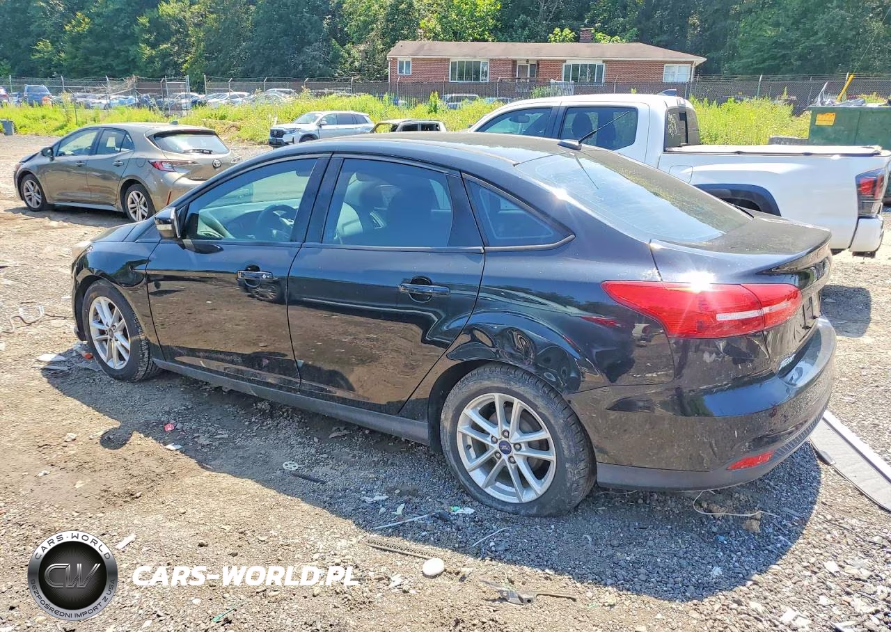 2016 Ford Focus Se VIN:1FADP3F23GL288067 - 2