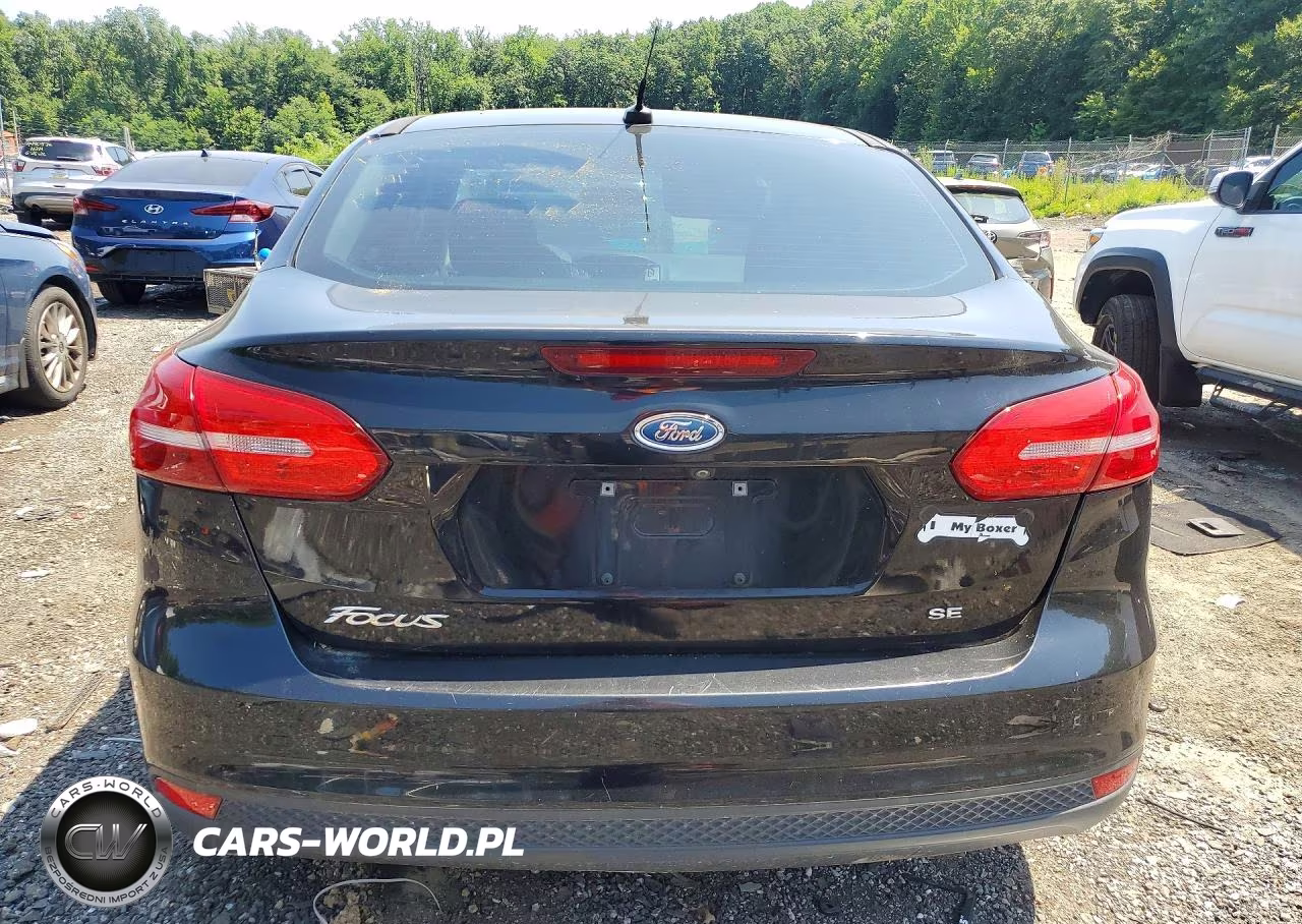 2016 Ford Focus Se VIN:1FADP3F23GL288067 - 6