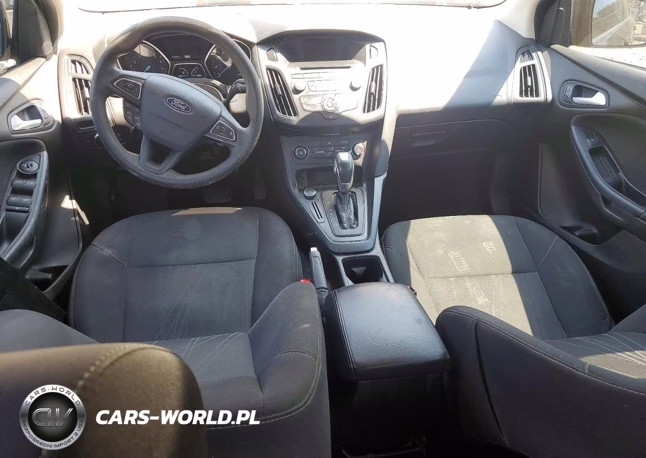 2016 Ford Focus Se VIN:1FADP3F23GL288067 - 8