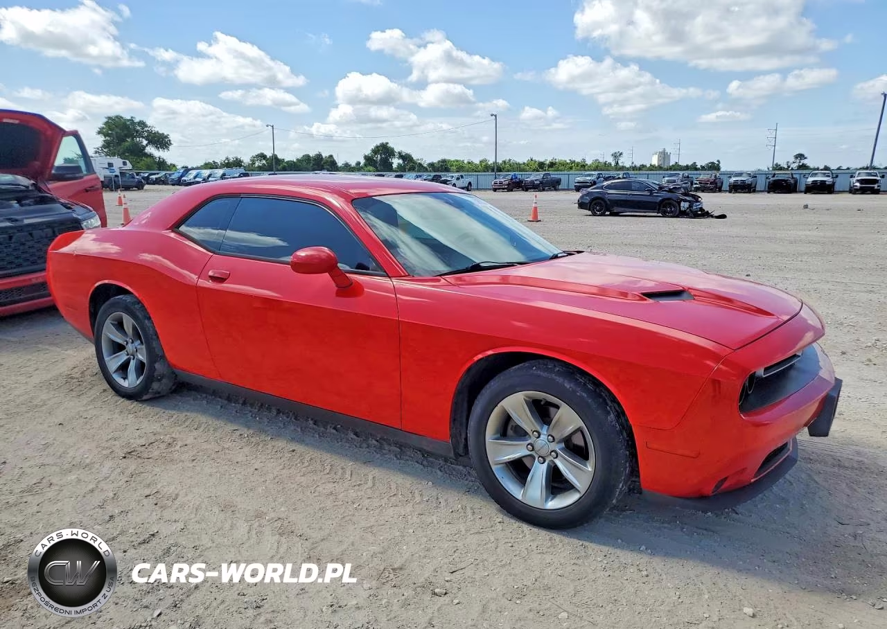 2015 Dodge Challenger Sxt VIN:2C3CDZAG8FH702061 - 4
