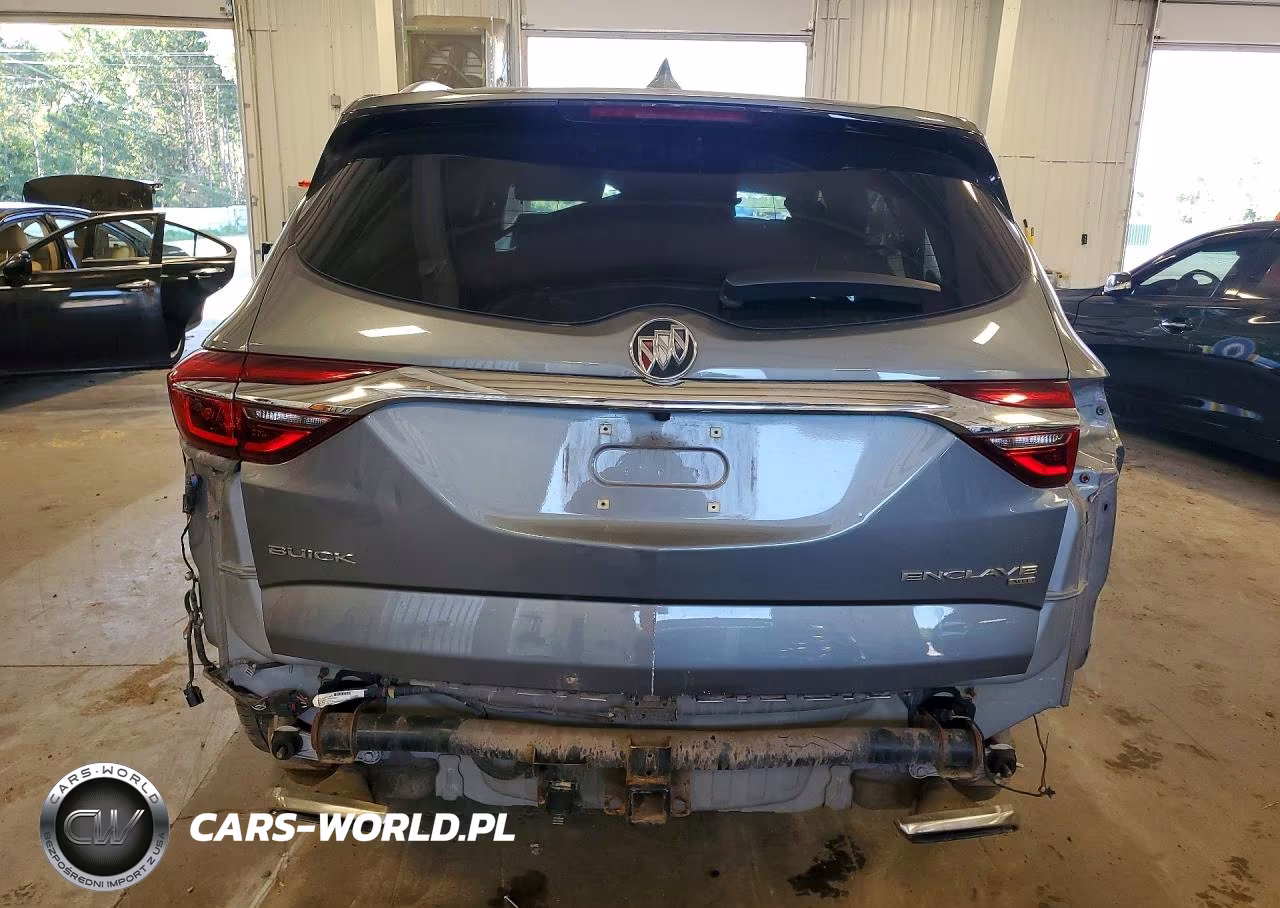 2018 Buick Enclave Essence VIN:5GAEVAKW0JJ160004 - 6