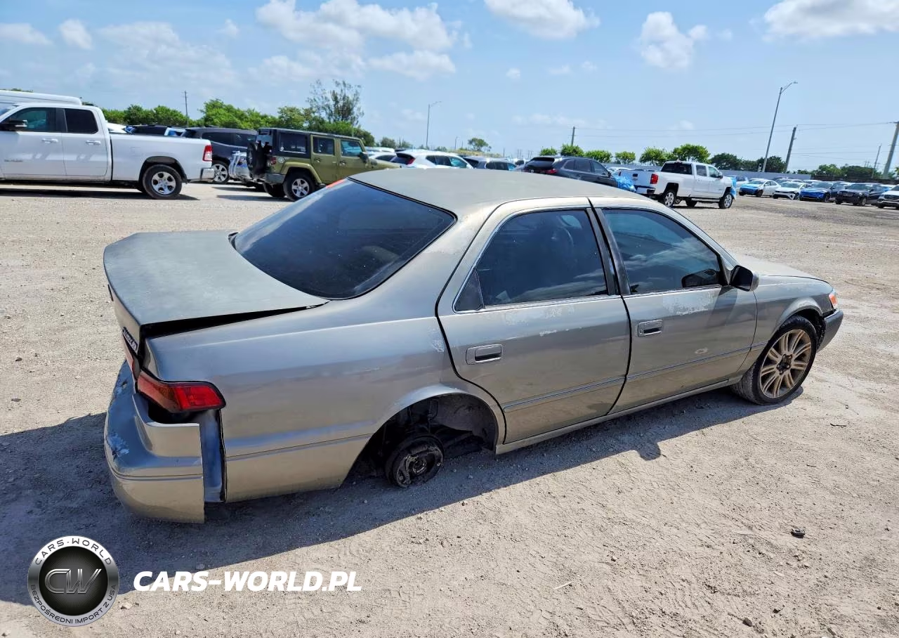 1998 Toyota Camry Le VIN:4T1BG22K9WU355521 - 3