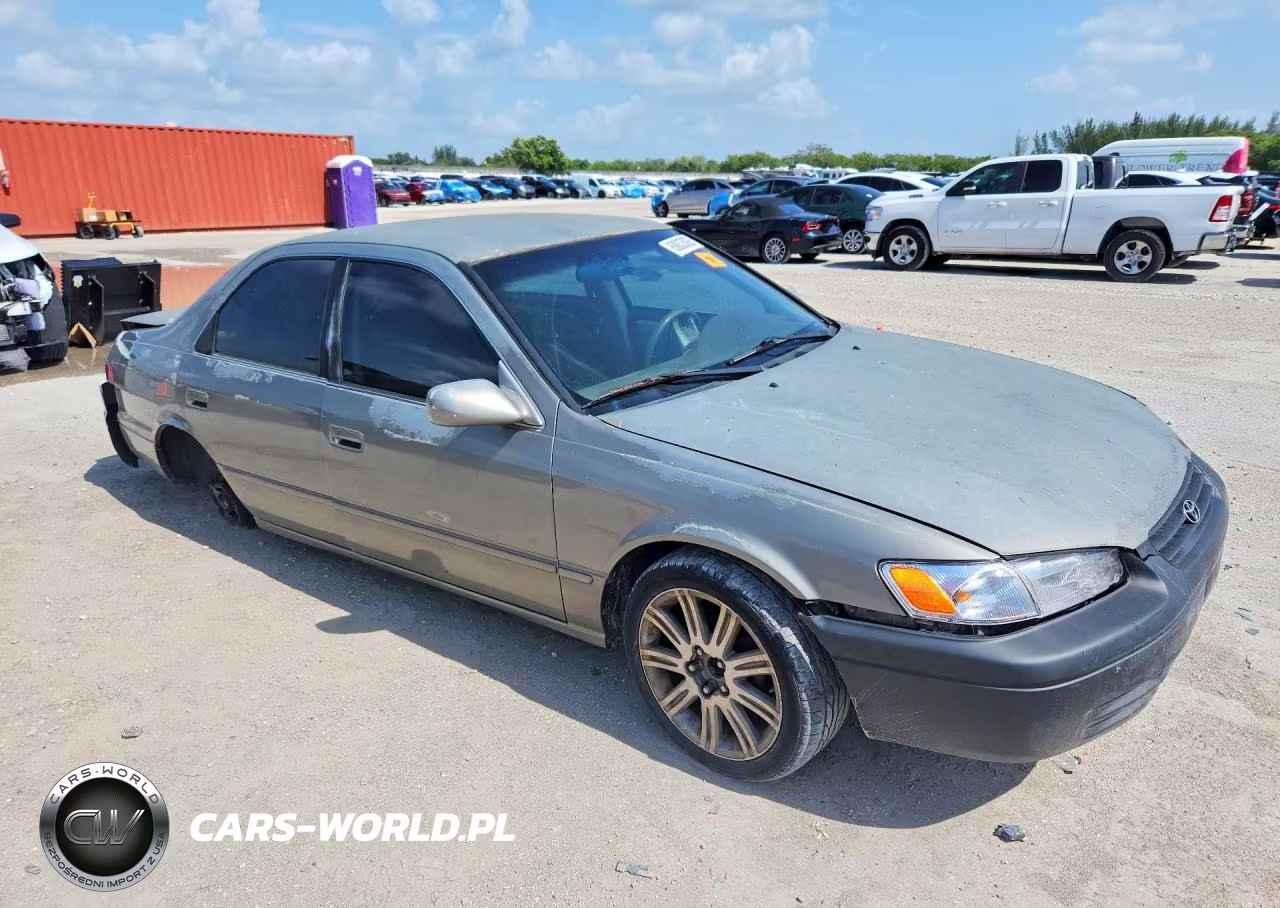 1998 Toyota Camry Le VIN:4T1BG22K9WU355521 - 4