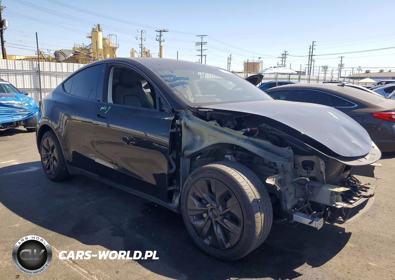 2022 Tesla Model Y VIN:7SAYGDEE2NF409753 - 4