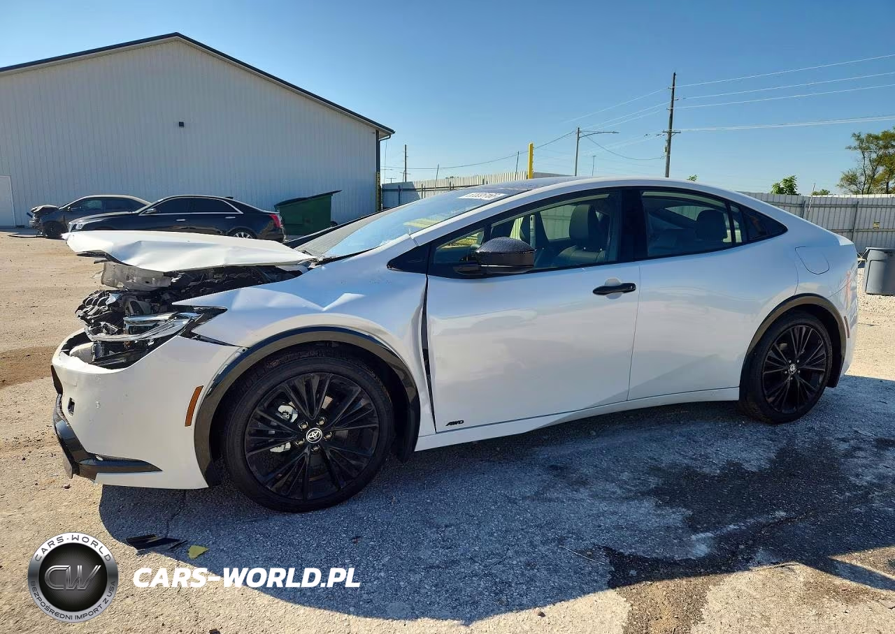 2026 Toyota Prius Nightshade – zdjęcie 1 z 12