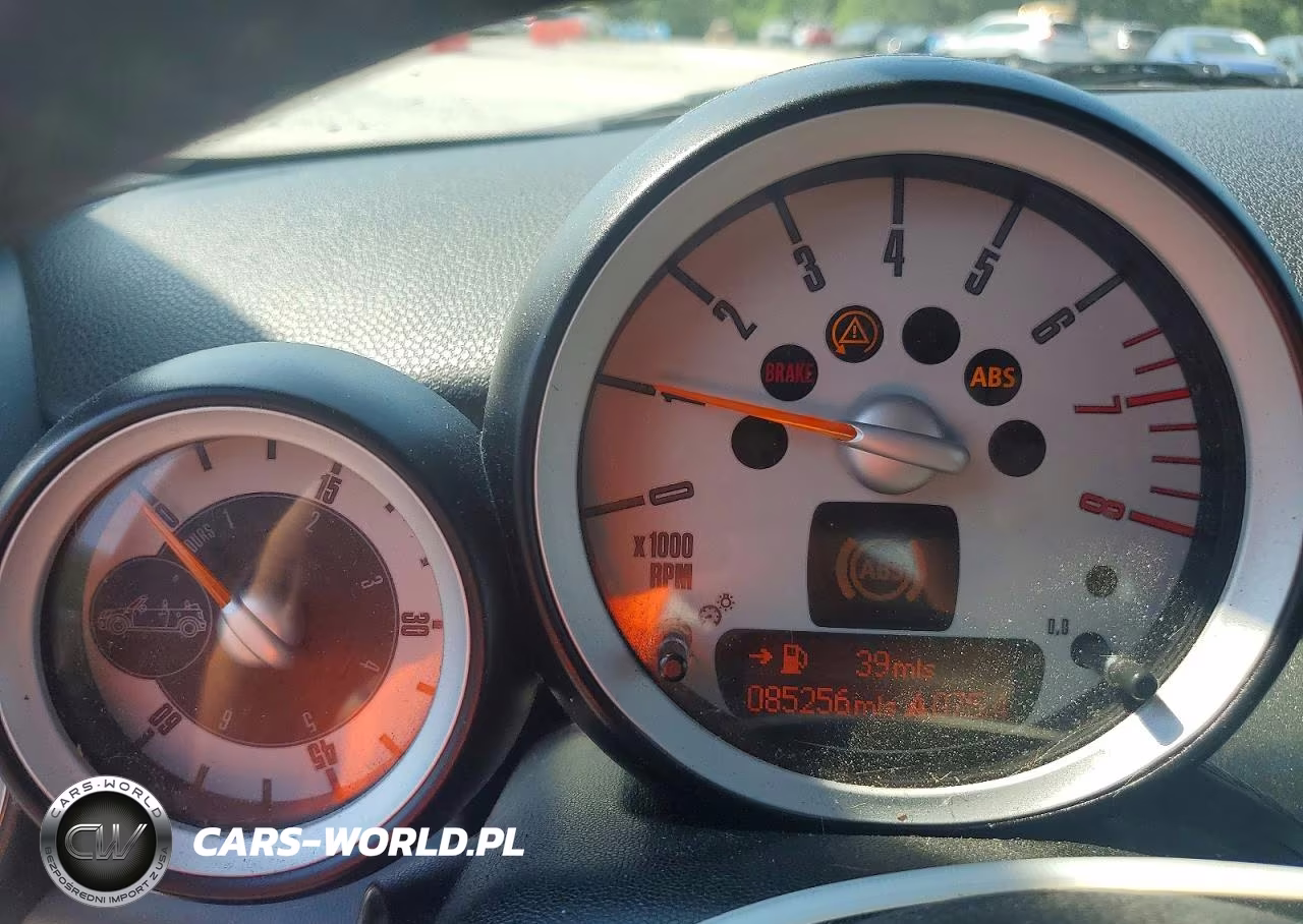 2009 Mini Cooper S VIN:WMWMS33569TG88182 - 9