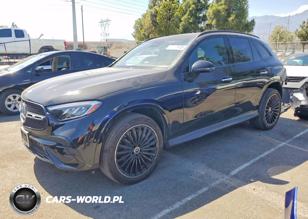 2024 Mercedes-Benz Glc 300 4Matic – zdjęcie 1 z 13