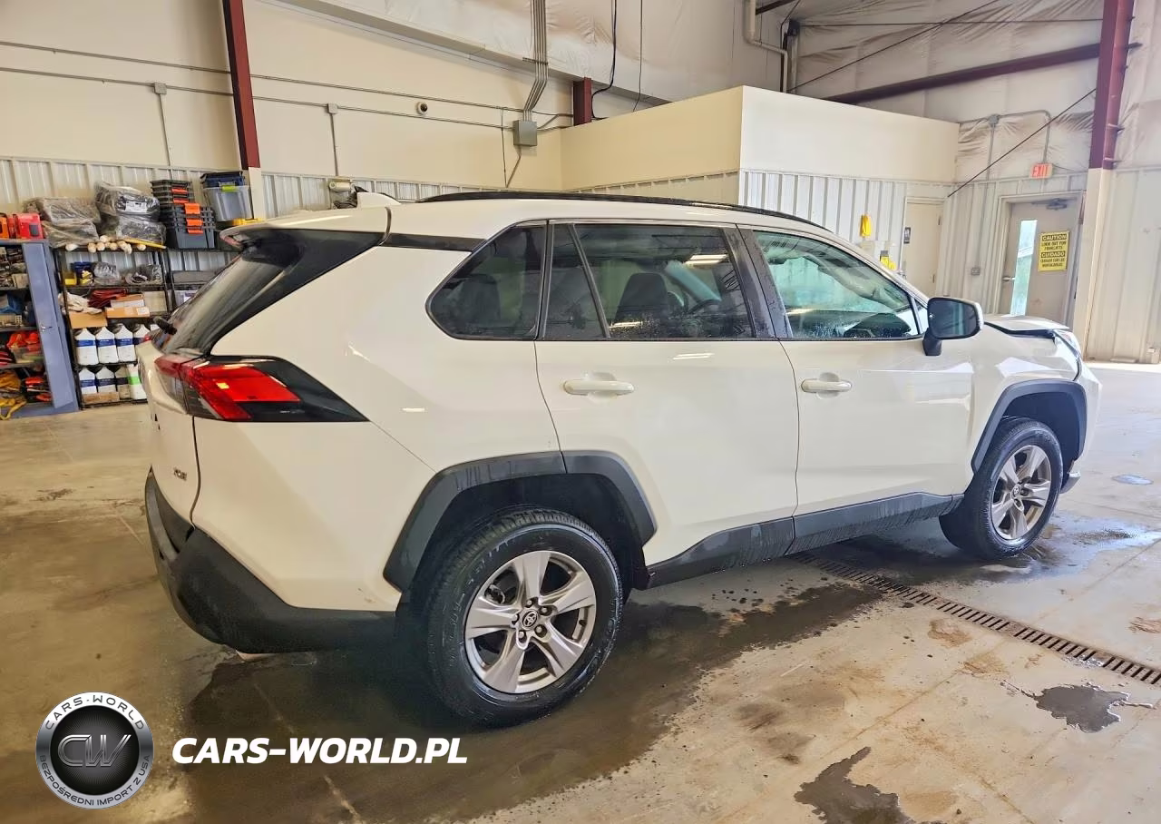 2025 Toyota Rav4 Xle VIN:2T3W1RFV8SC326854 - 3