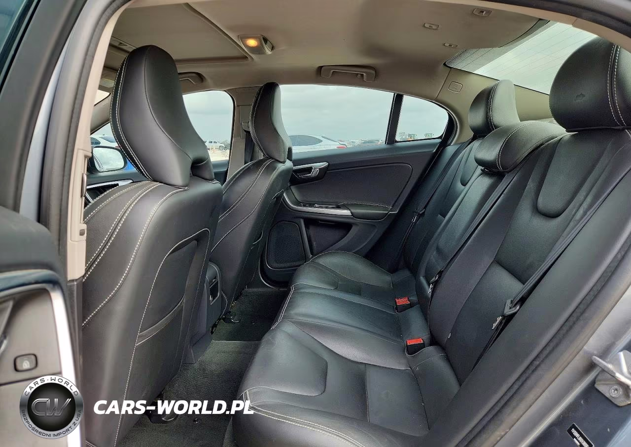 2017 Volvo S60 VIN:YV126MFL8H2438906 - 10