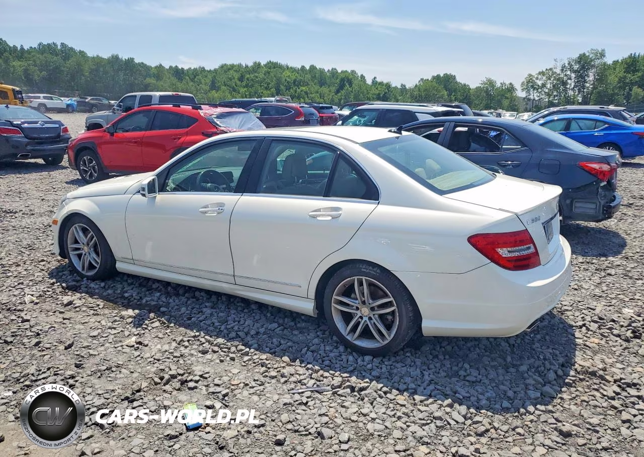 2013 Mercedes-Benz C 300 4Matic VIN:WDDGF8AB1DG083484 - 2