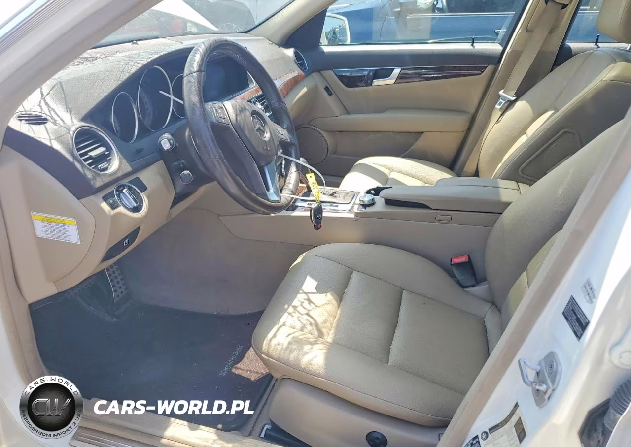 2013 Mercedes-Benz C 300 4Matic VIN:WDDGF8AB1DG083484 - 7