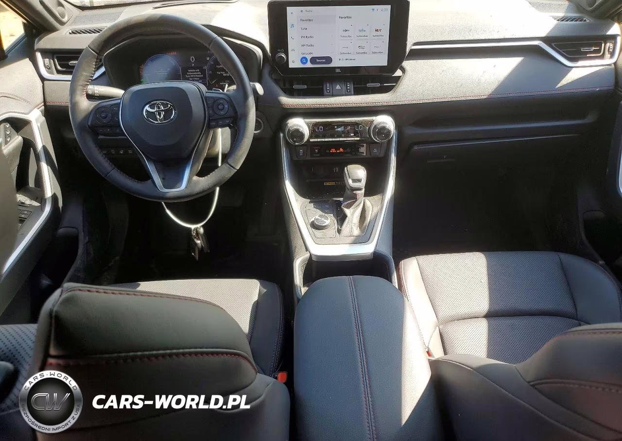 2025 Toyota Rav4 Xse VIN:JTMFB3FV8SD283137 - 8