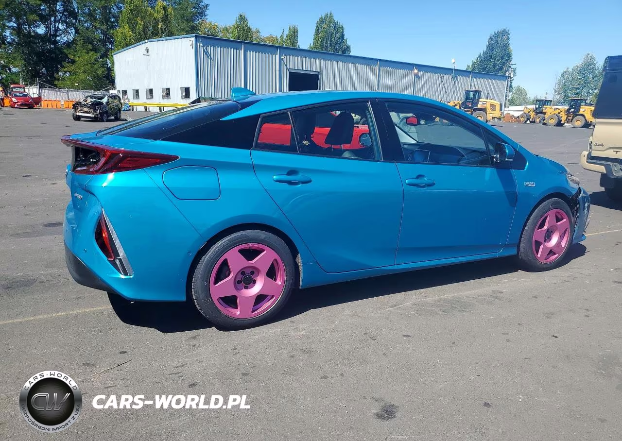 2020 Toyota Prius Prime Limited VIN:JTDKARFP5L3138618 - 3