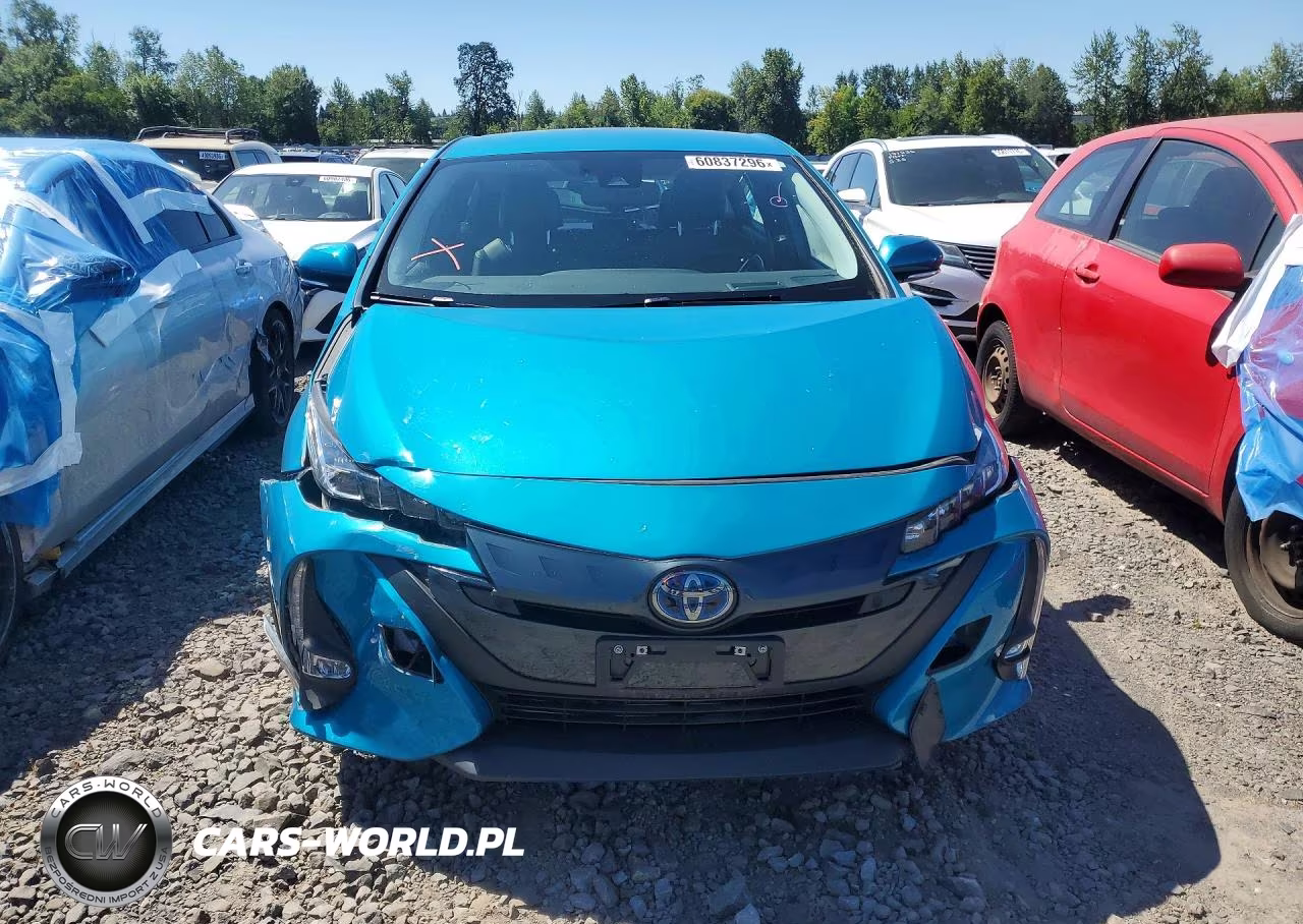 2020 Toyota Prius Prime Limited VIN:JTDKARFP5L3138618 - 5