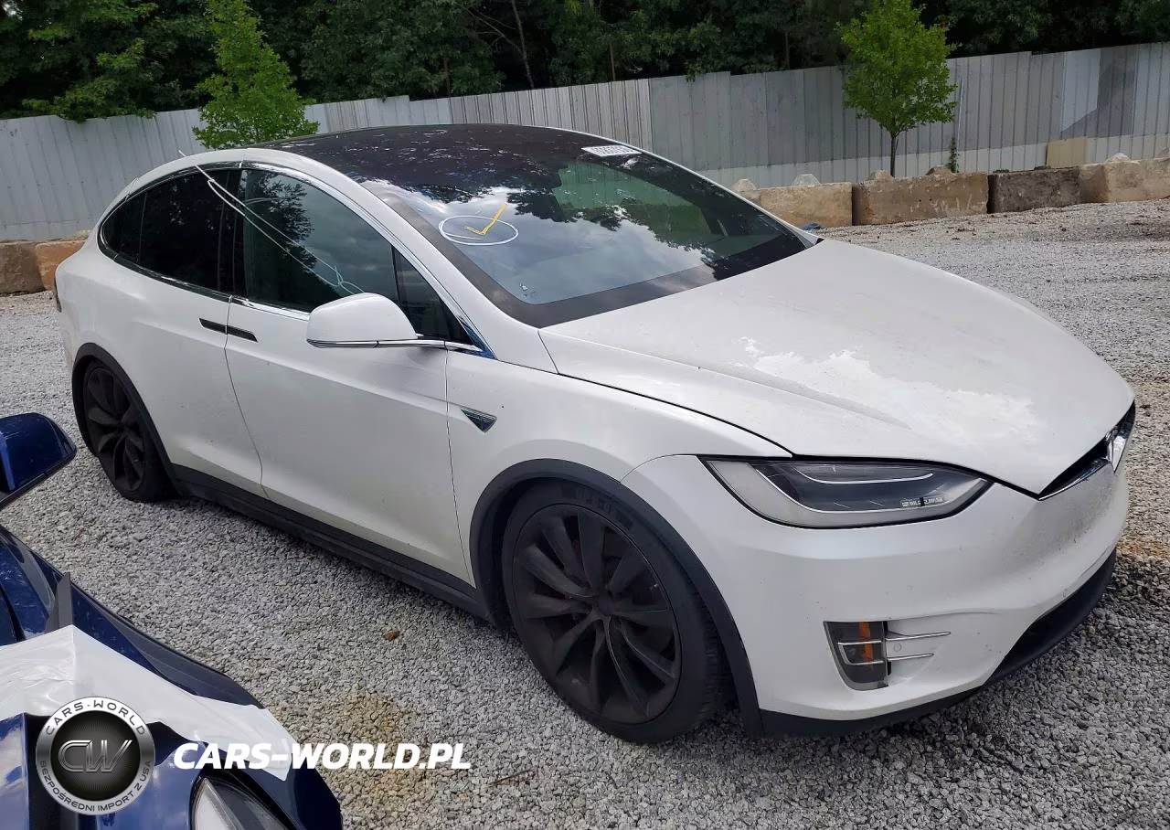 2016 Tesla Model X 75D-P100D-P90D VIN:5YJXCBE40GF008995 - 4