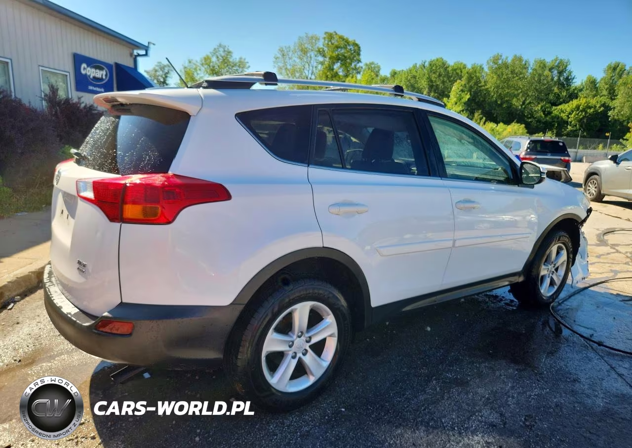 2013 Toyota Rav4 Xle VIN:JTMRFREV7DD017648 - 3