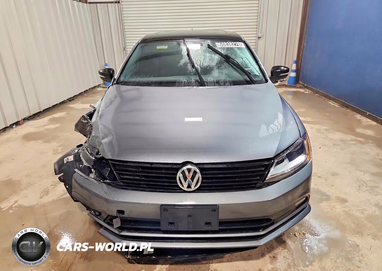 2018 Volkswagen Jetta Sport VIN:3VWD17AJ1JM213145 - 5