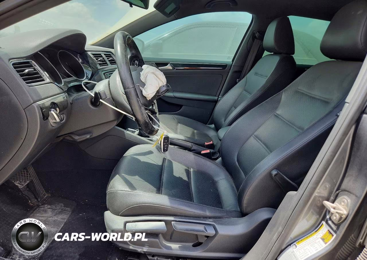 2018 Volkswagen Jetta Sport VIN:3VWD17AJ1JM213145 - 7