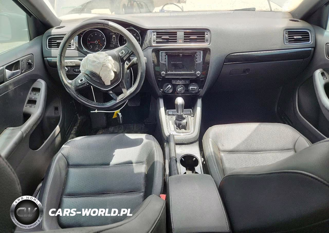 2018 Volkswagen Jetta Sport VIN:3VWD17AJ1JM213145 - 8