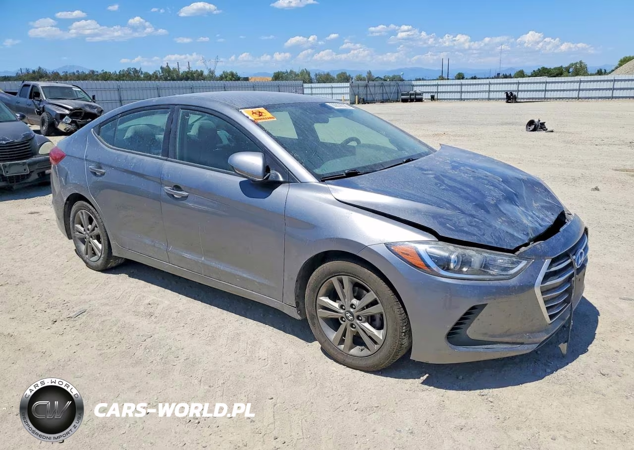 2018 Hyundai Elantra Sel VIN:5NPD84LF4JH252758 - 4