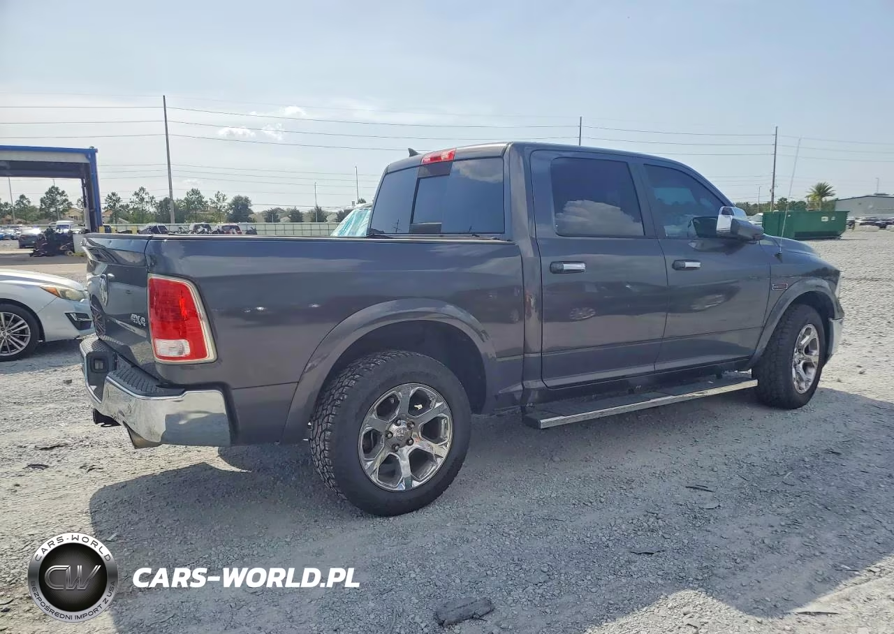 2018 Ram 1500 Laramie VIN:1C6RR7NM9JS353674 - 3