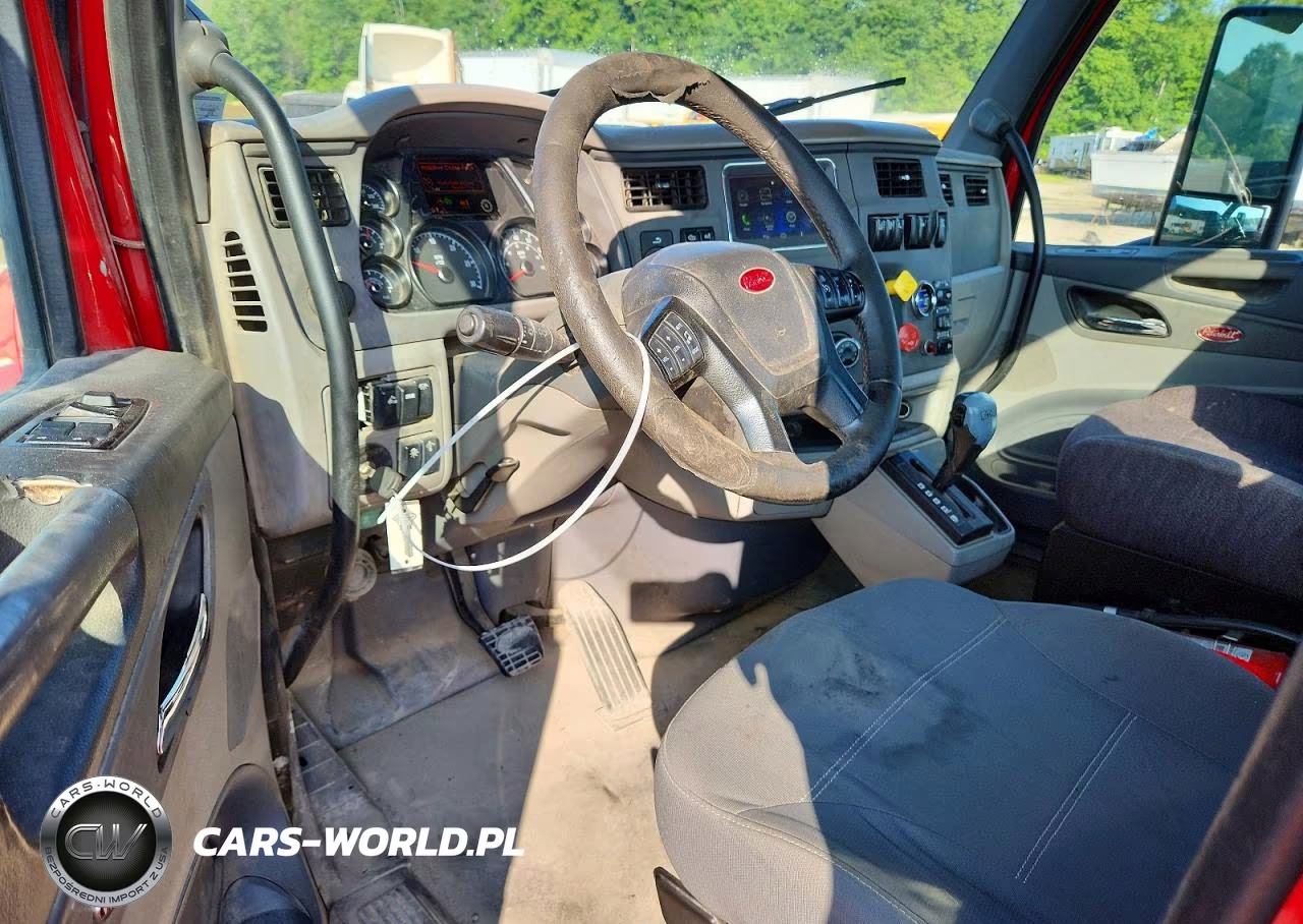 2015 Peterbilt 579 VIN:1XPBDP9X2FD289789 - 8
