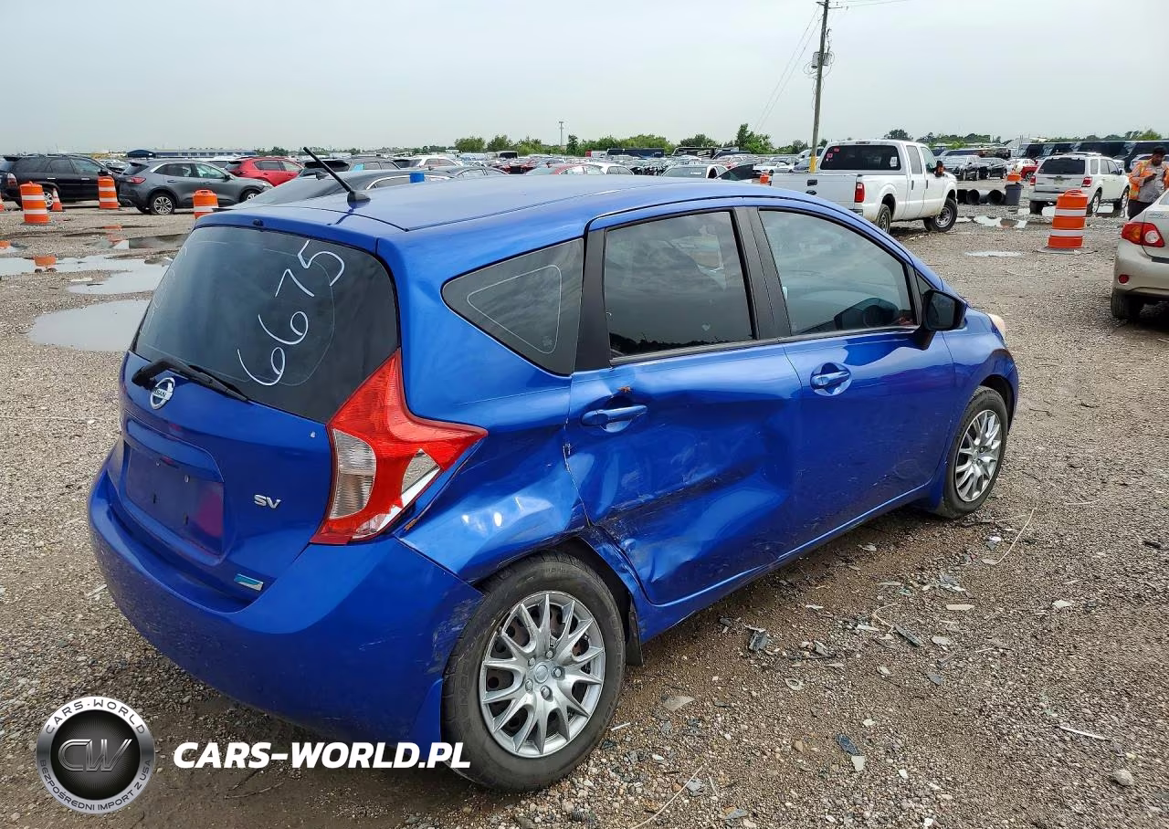 2015 Nissan Versa Note Sv VIN:3N1CE2CP7FL386675 - 3