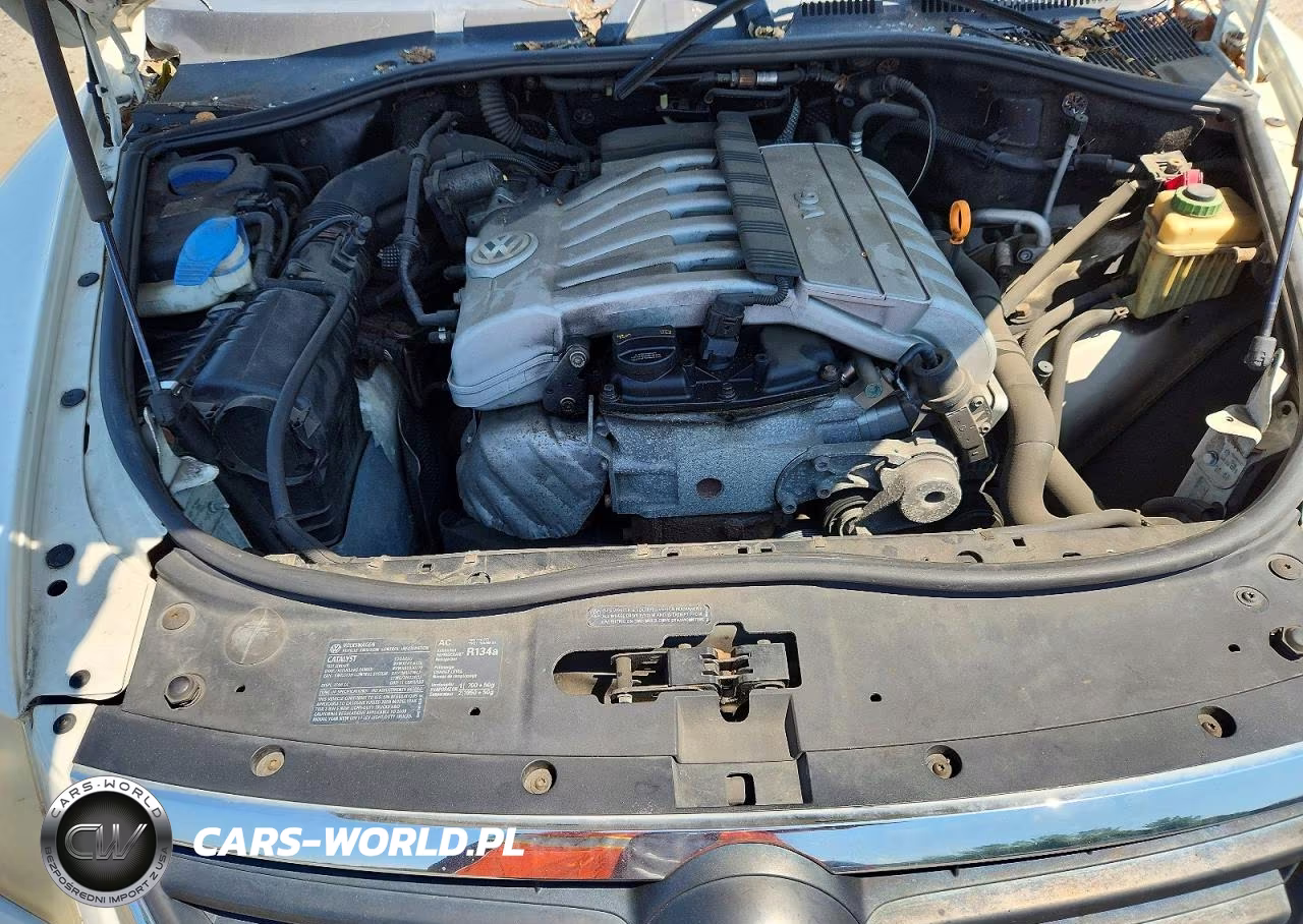 2008 Volkswagen Touareg 2 V6 VIN:WVGBE77L18D035570 - 12