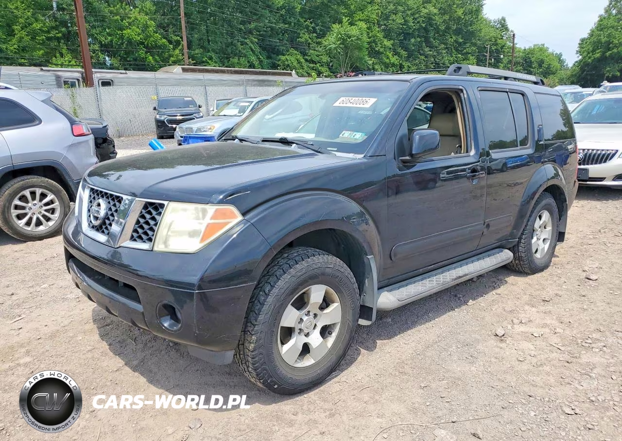 2005 Nissan Pathfinder Xe