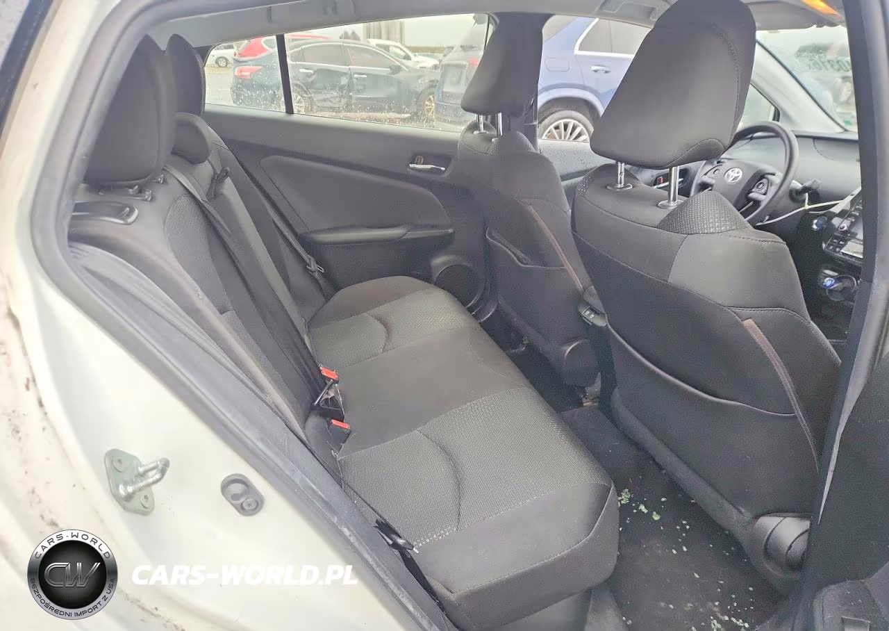 2021 Toyota Prius Le VIN:JTDKAMFU4M3145151 - 10