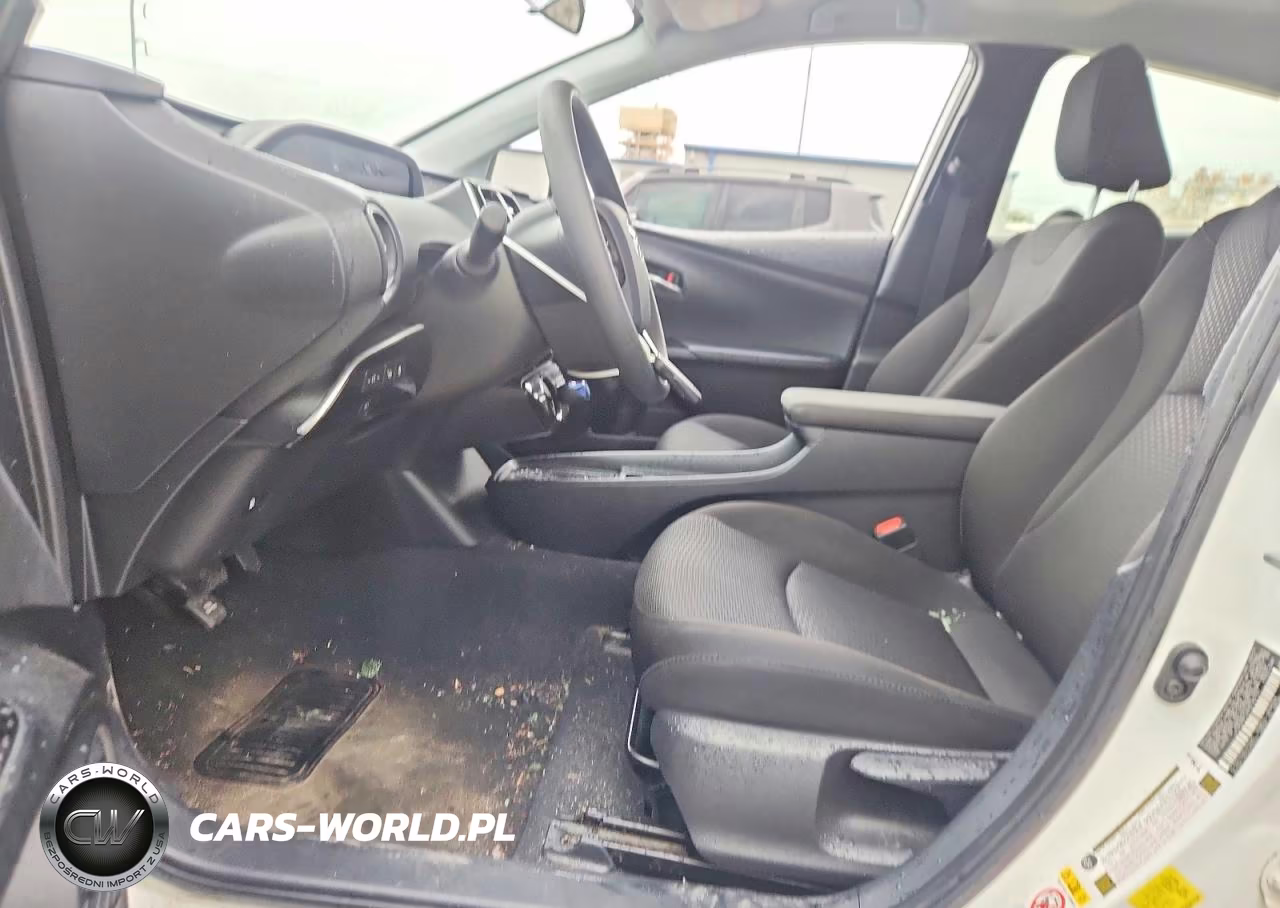 2021 Toyota Prius Le VIN:JTDKAMFU4M3145151 - 7