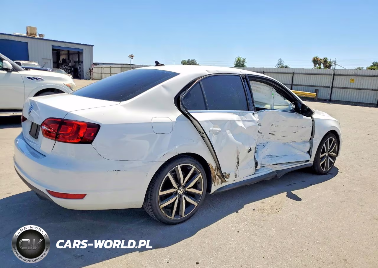 2013 Volkswagen Jetta Gli VIN:3VW4A7AJ0DM412370 - 3
