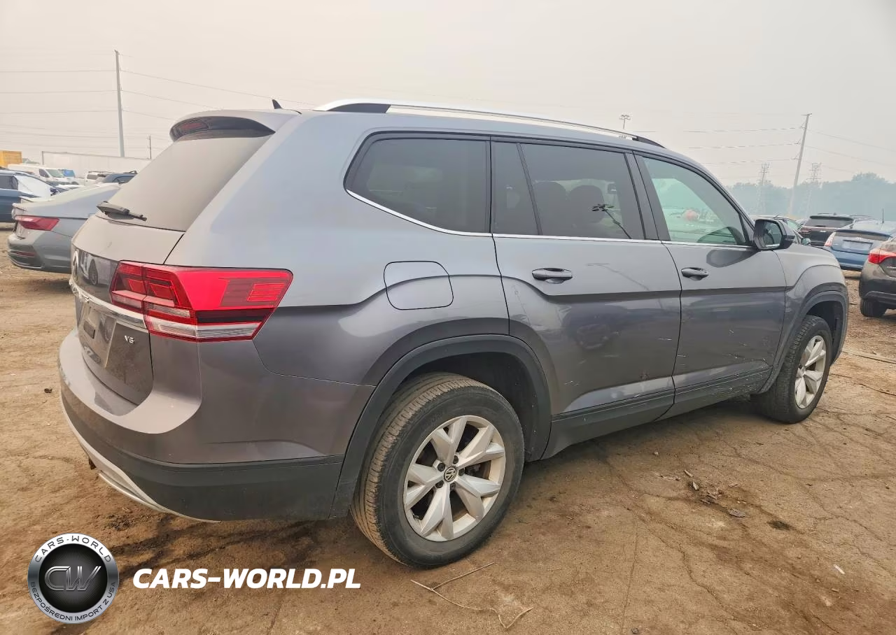 2018 Volkswagen Atlas VIN:1V2BR2CA9JC505578 - 3