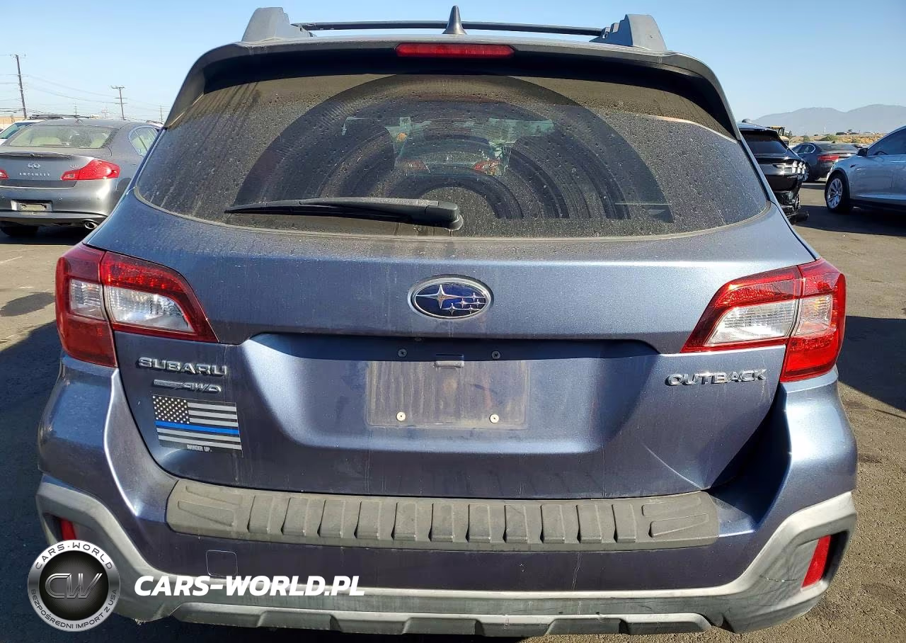 2018 Subaru Outback 2.5I Premium VIN:4S4BSAHC4J3303561 - 6