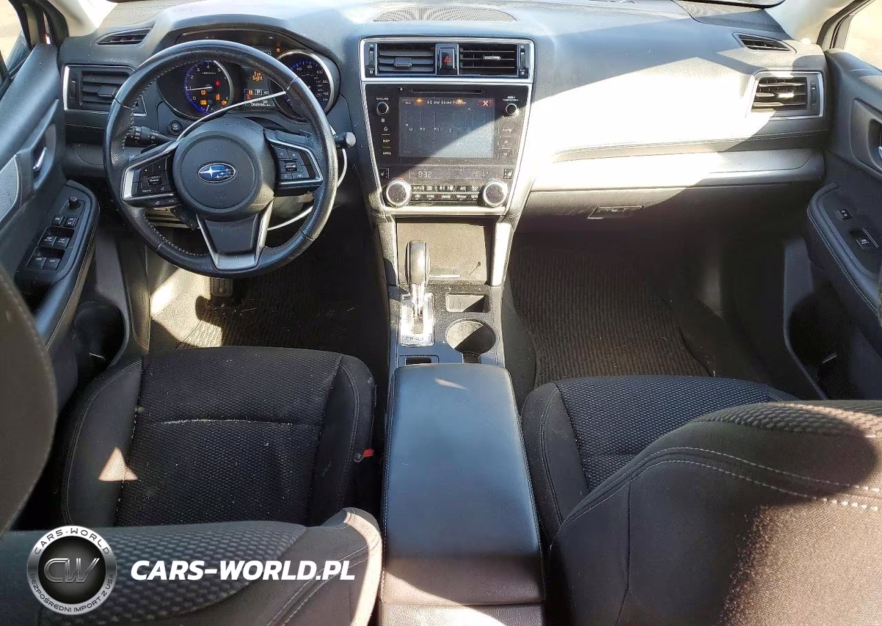 2018 Subaru Outback 2.5I Premium VIN:4S4BSAHC4J3303561 - 8