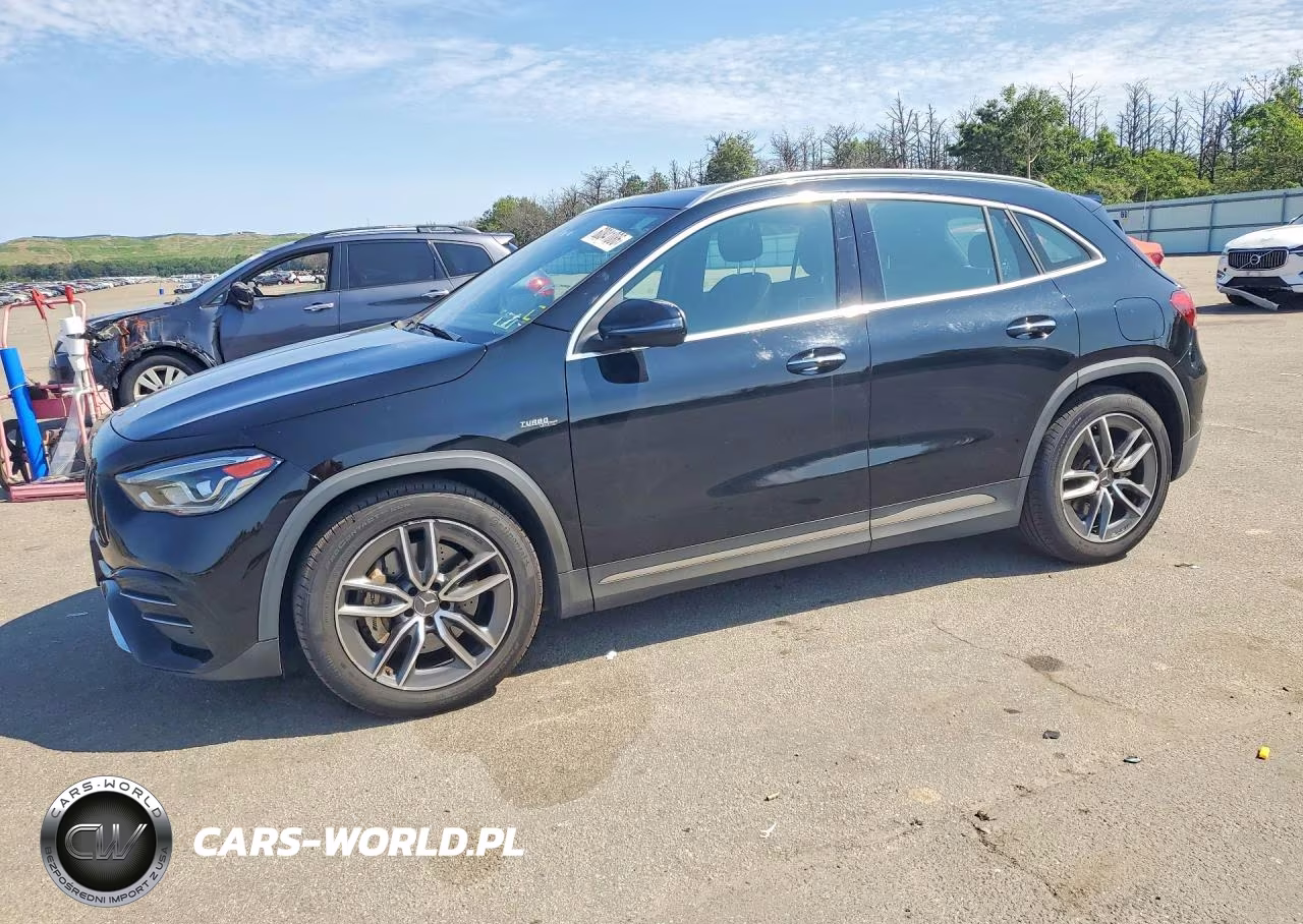 2022 Mercedes-Benz Gla 35 Amg – zdjęcie 1 z 13
