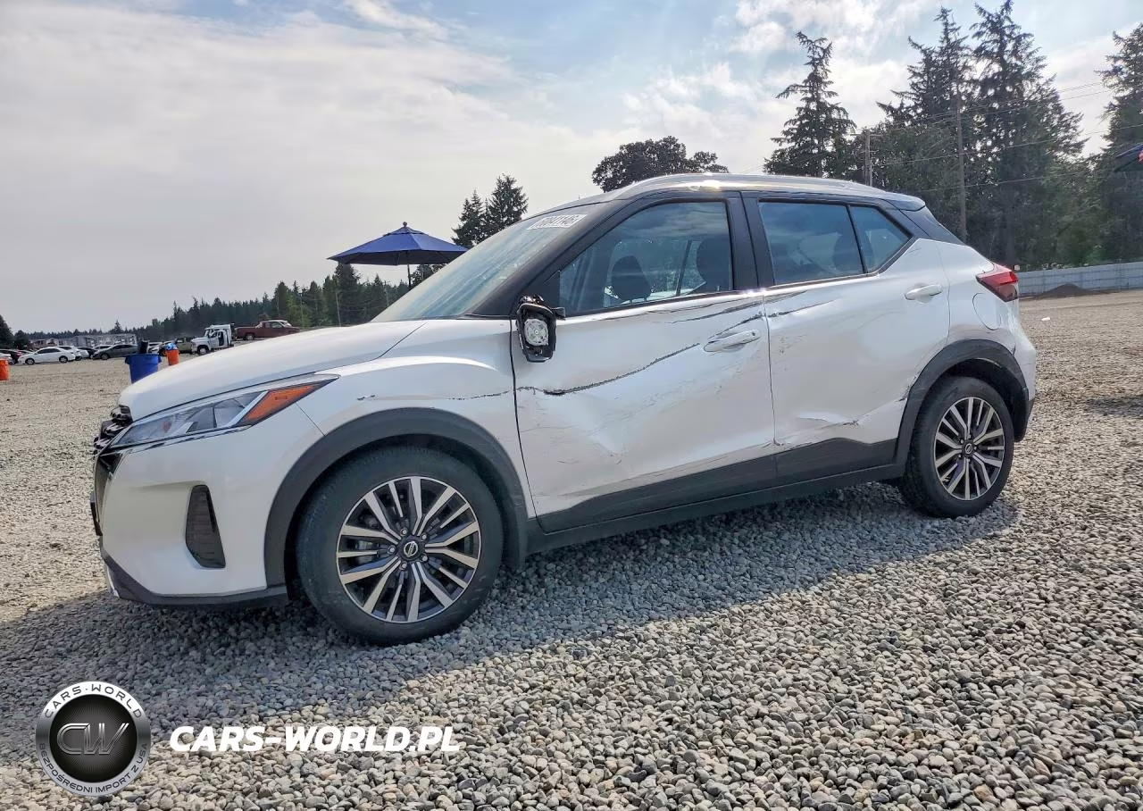2021 Nissan Kicks Sv